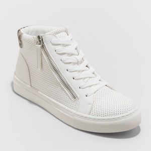 Women's Brooklin High Top Sneakers - Universal Thread